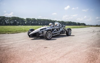 Atom Ariel vs. Formule F4 Mygale Vysočina