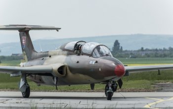 Zážitkový let stíhačkou L-29 Delfín