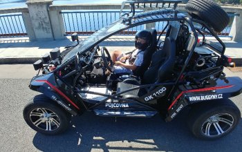 Pronájem silniční buggy až na 4 hodiny Praha