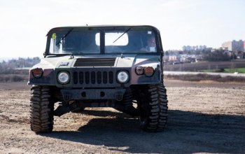 Řízení legendárního vozu Humvee Praha