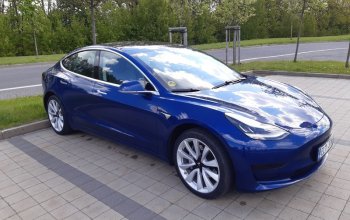 Jízda v elektromobilu Tesla Model 3 Praha