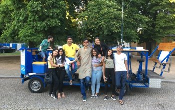 Praha: Beerbike s 30kg soudkem piva