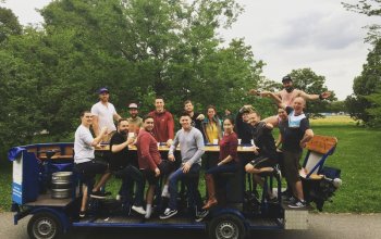 Praha: Beerbike s 30kg soudkem piva