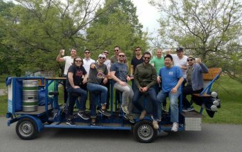 Praha: Beerbike s 30kg soudkem piva