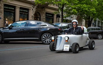 Jízda v mini autech Hot Rod po Praze
