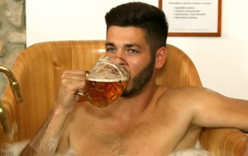 Pivní koupel s neomezenou konzumací piva Bernard…