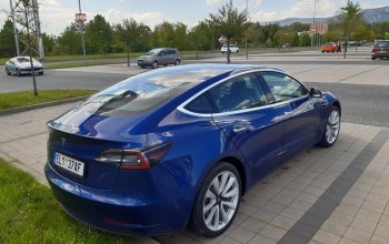 Jízda v elektromobilu Tesla Model 3