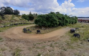 Jízda na čtyřkolce ATV na specializované trati (i pro děti)