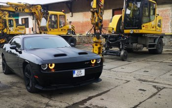 Zážitková jízda autem Dodge Challenger