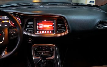 Zážitková jízda autem Dodge Challenger