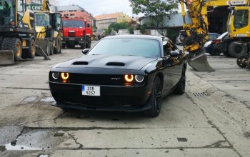 Zážitková jízda autem Dodge Challenger