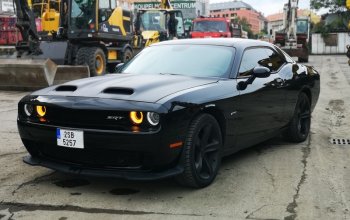 Zážitková jízda autem Dodge Challenger