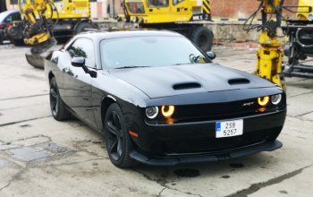 Zážitková jízda autem Dodge Challenger