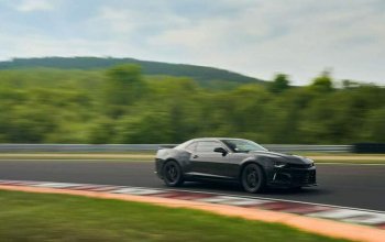 Jízda v supersportu Chevrolet Camaro 2014