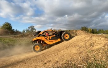 Jízda v buggy CAN-AM Maverick X