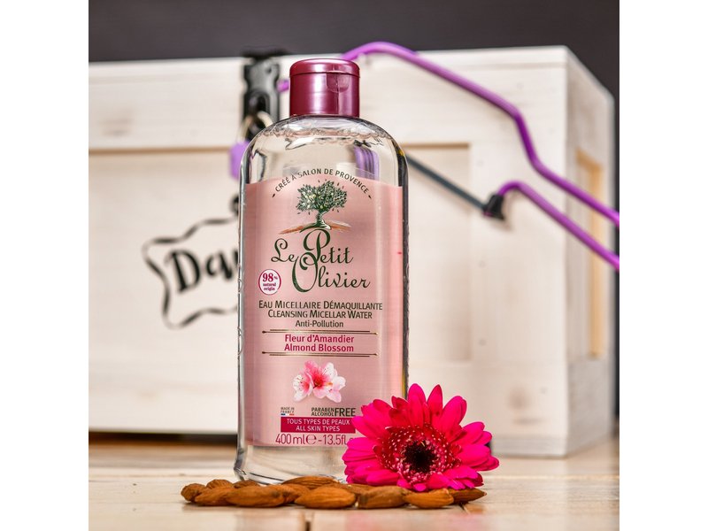 Dámská dárková truhla s pleťovou kosmetikou Celá ČR