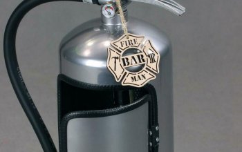 Hasicí bar s láhví alkoholu: Chromový