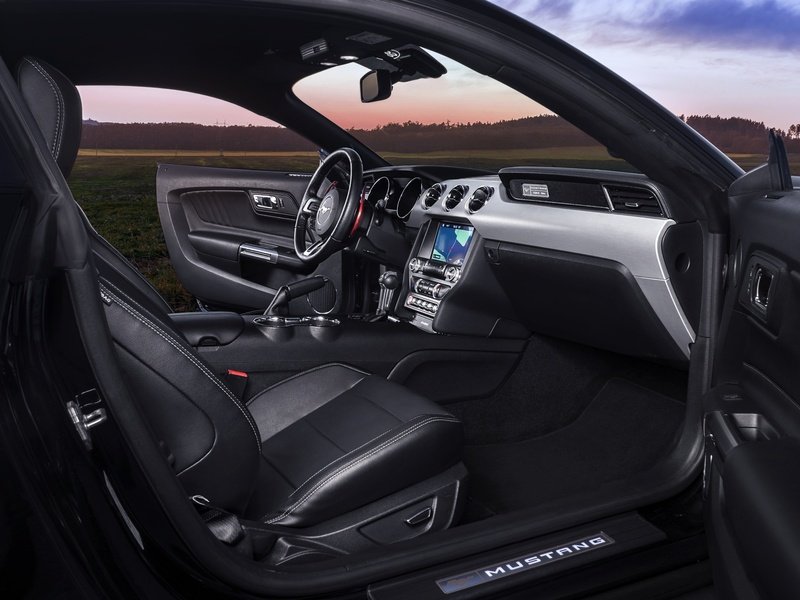 Jízda v supersportu Ford Mustang 5.0 V8 GT