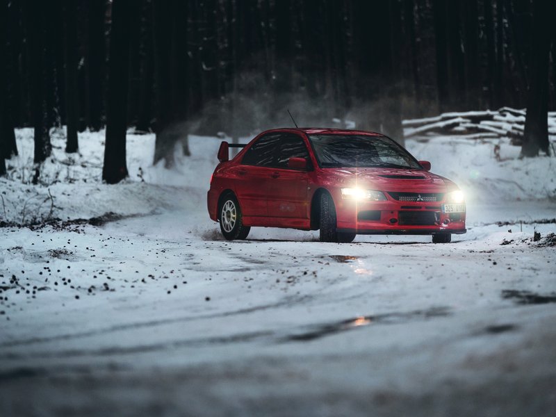Zážitková rally jízda v Mitsubishi Lancer EVO IX
