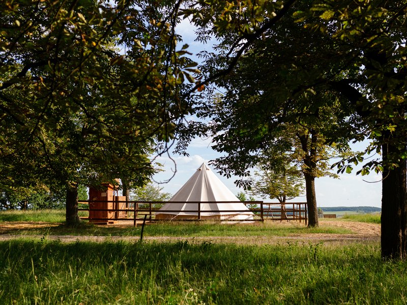 Glamping: Ubytování v přírodě v oboře Kněžičky