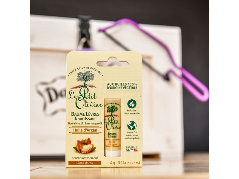 Dámská dárková truhla s pleťovou kosmetikou Celá ČR