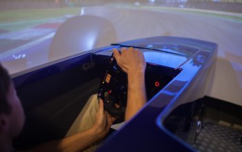 Závodní simulátor Formule 1