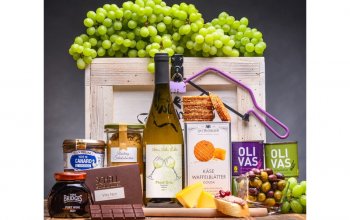 Dámská dárková truhla se suchým bílým vínem Celá ČR