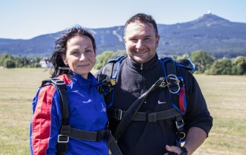 Tandemový seskok padákem