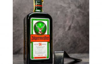 Originální dárková bedna s Jägermeisterem Celá ČR