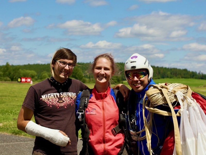 Tandemový seskok padákem