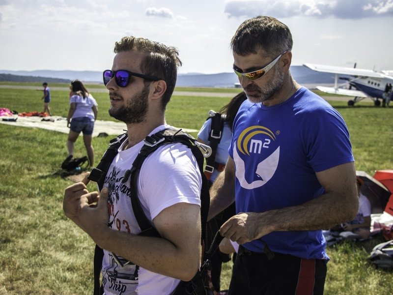 Tandemový seskok padákem