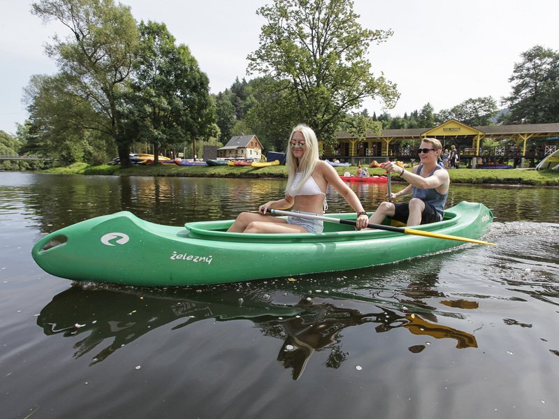 Po Lednici na koloběžce a v kánoi + ochutnávka vín