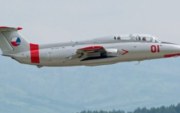 Zážitkový let ve stíhačce L-29 Delfín na Slovensku Zahraničí