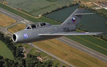 Let unikátní českou stíhačkou MiG-15: Hradec Králové
