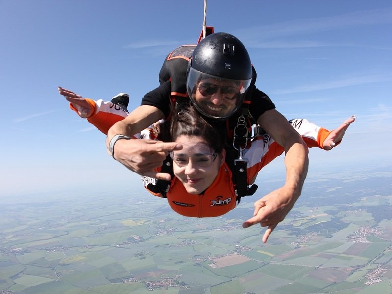Tandemový seskok padákem