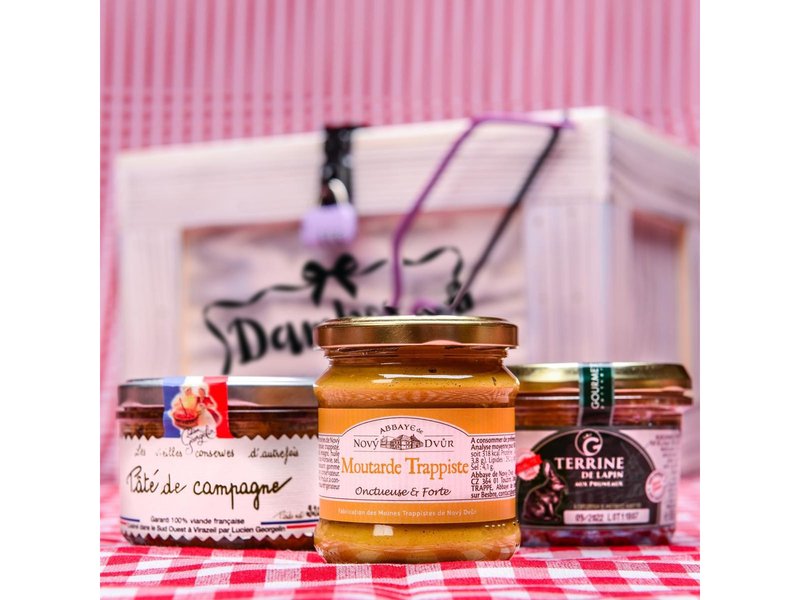 Dámská dárková truhla se specialitami ze světa Celá ČR