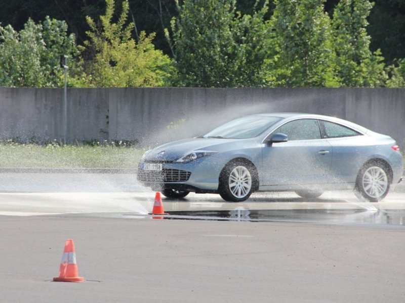 Škola bezpečné jízdy