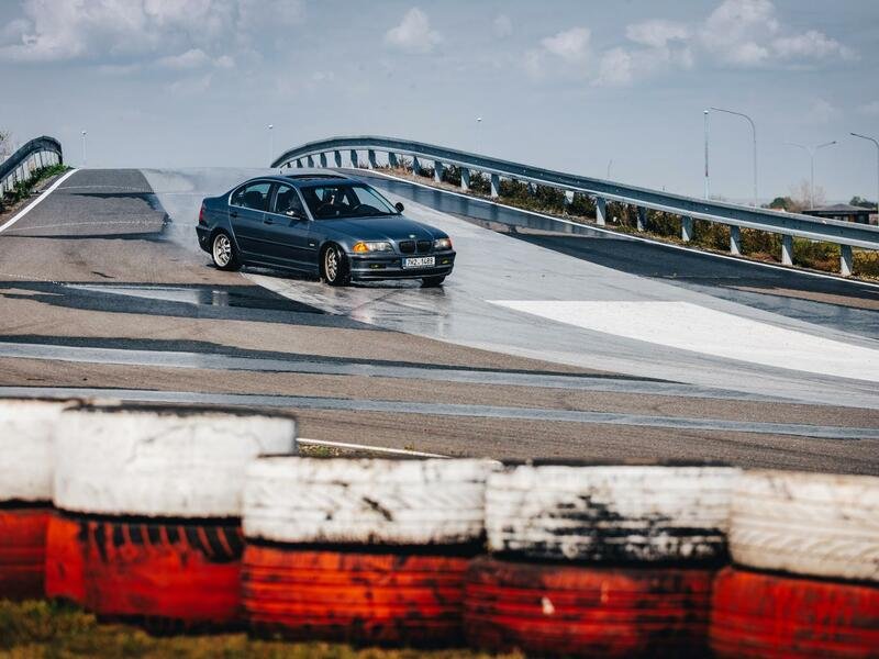 Škola bezpečné jízdy