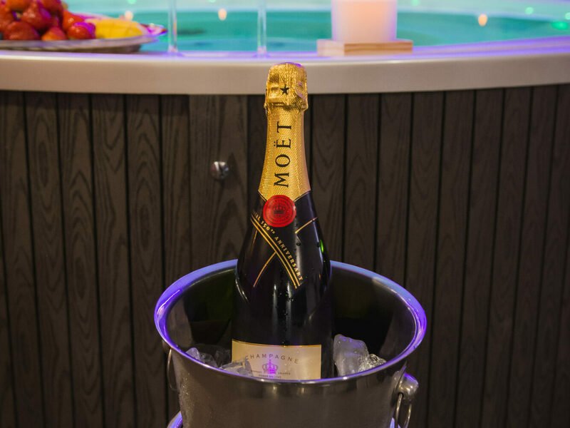 Privátní wellness v lázních pro 2 osoby Praha