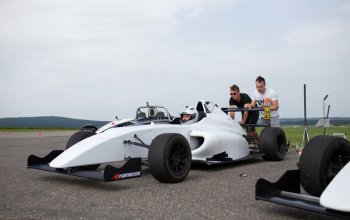 Atom Ariel vs. Formule F4 Mygale Vysočina