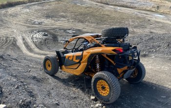 Spolujízda v buggy CAN-AM Maverick X Praha