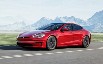 PŘEDPRODEJ: Jízda nejrychlejší Teslou S Plaid