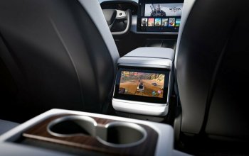 PŘEDPRODEJ: Jízda nejrychlejší Teslou S Plaid Praha