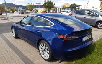 Jízda v elektromobilu Tesla Model 3 Praha