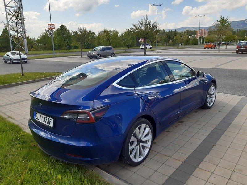 Jízda v elektromobilu Tesla Model 3