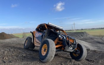 Jízda v buggy CAN-AM Maverick X Praha