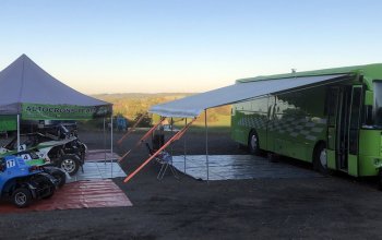 Jízda v závodní superbuggy na autokrosové trati