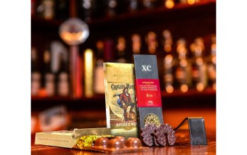 Originální dárková bedna s rumem Bumbu XO Celá ČR