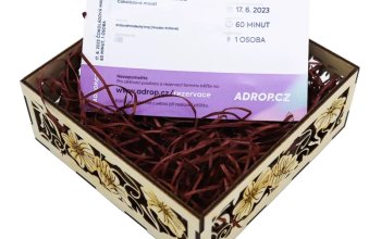 Vyřezávaná dárková krabička
