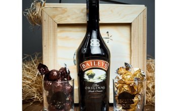 Dárková bedna s páčidlem pro muže s Baileys Irish Cream Celá ČR